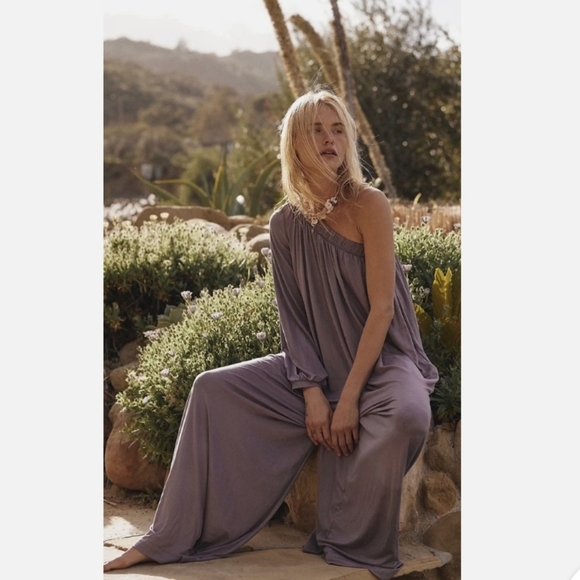 Lavender Wide-Leg Overall - Picture 2 of 10